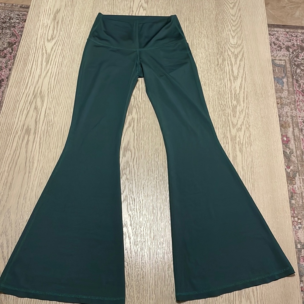Mika Bella Flare Yoga Pants